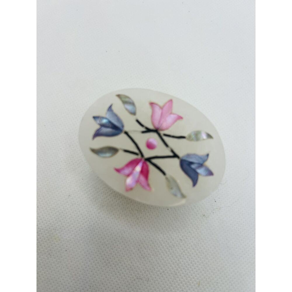 Vintage White Soapstone Mother-of-Pearl Inlay Floral Trinket Box Oval 2”